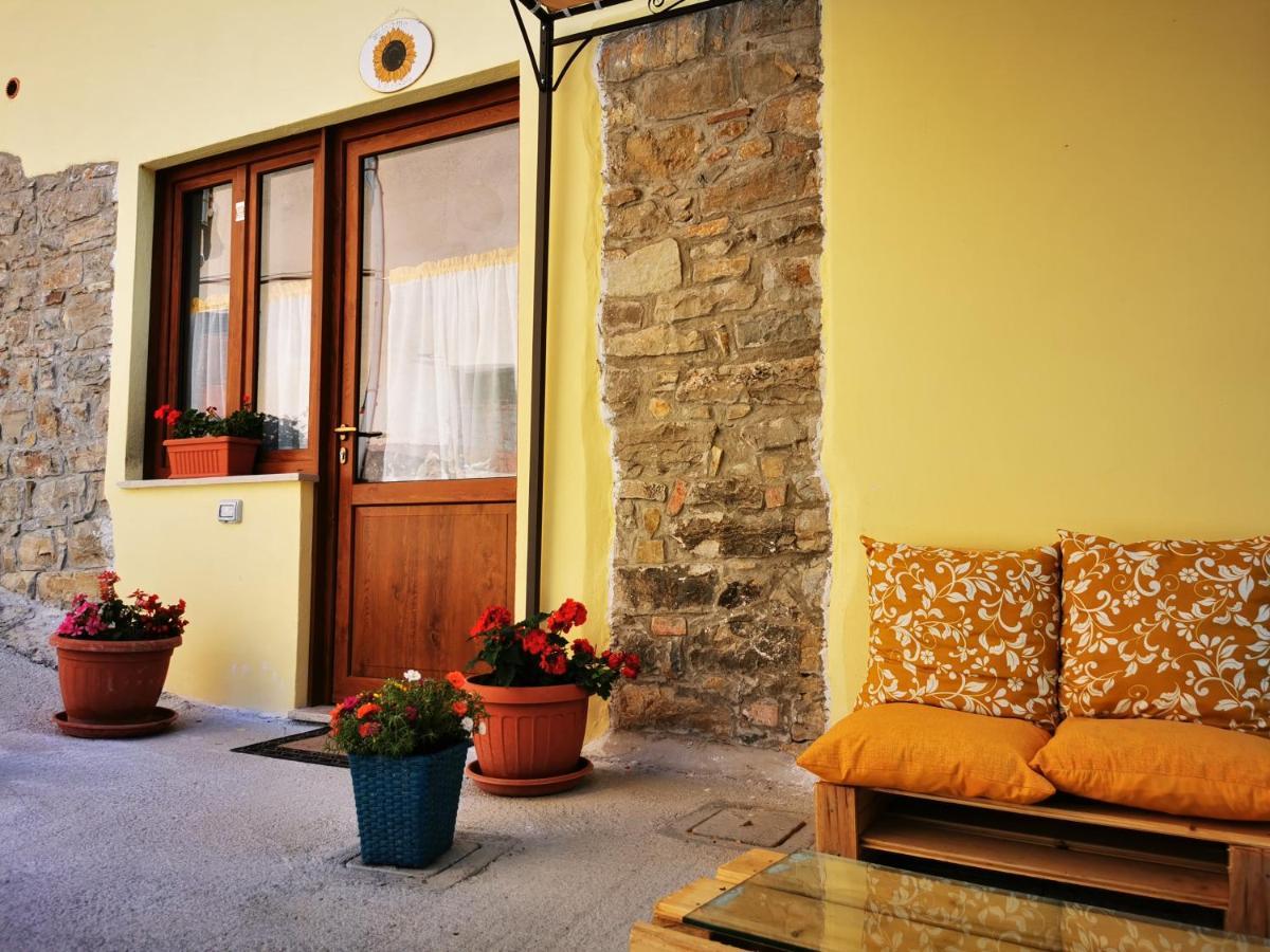 Roccadaspide Agriturismo B&B Il Girasole מראה חיצוני תמונה