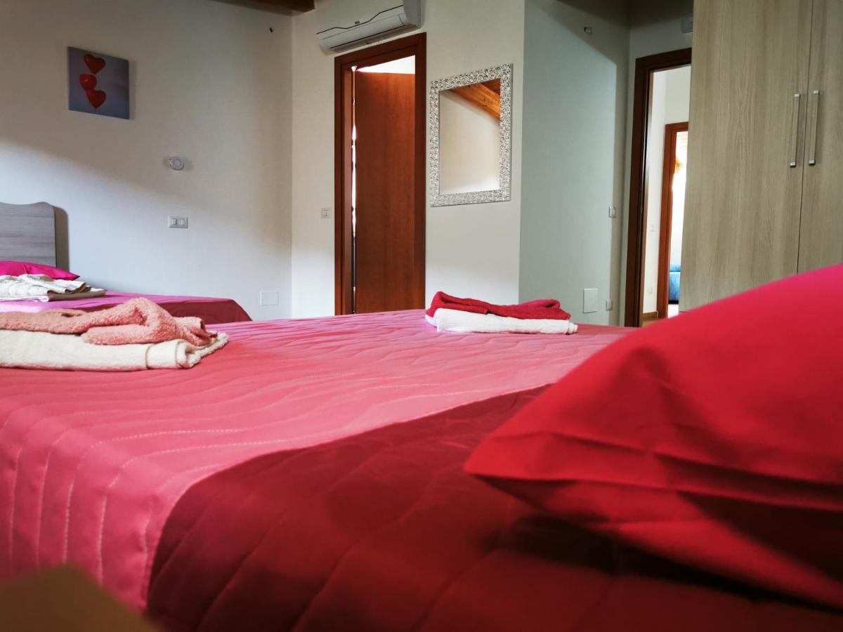 Roccadaspide Agriturismo B&B Il Girasole מראה חיצוני תמונה