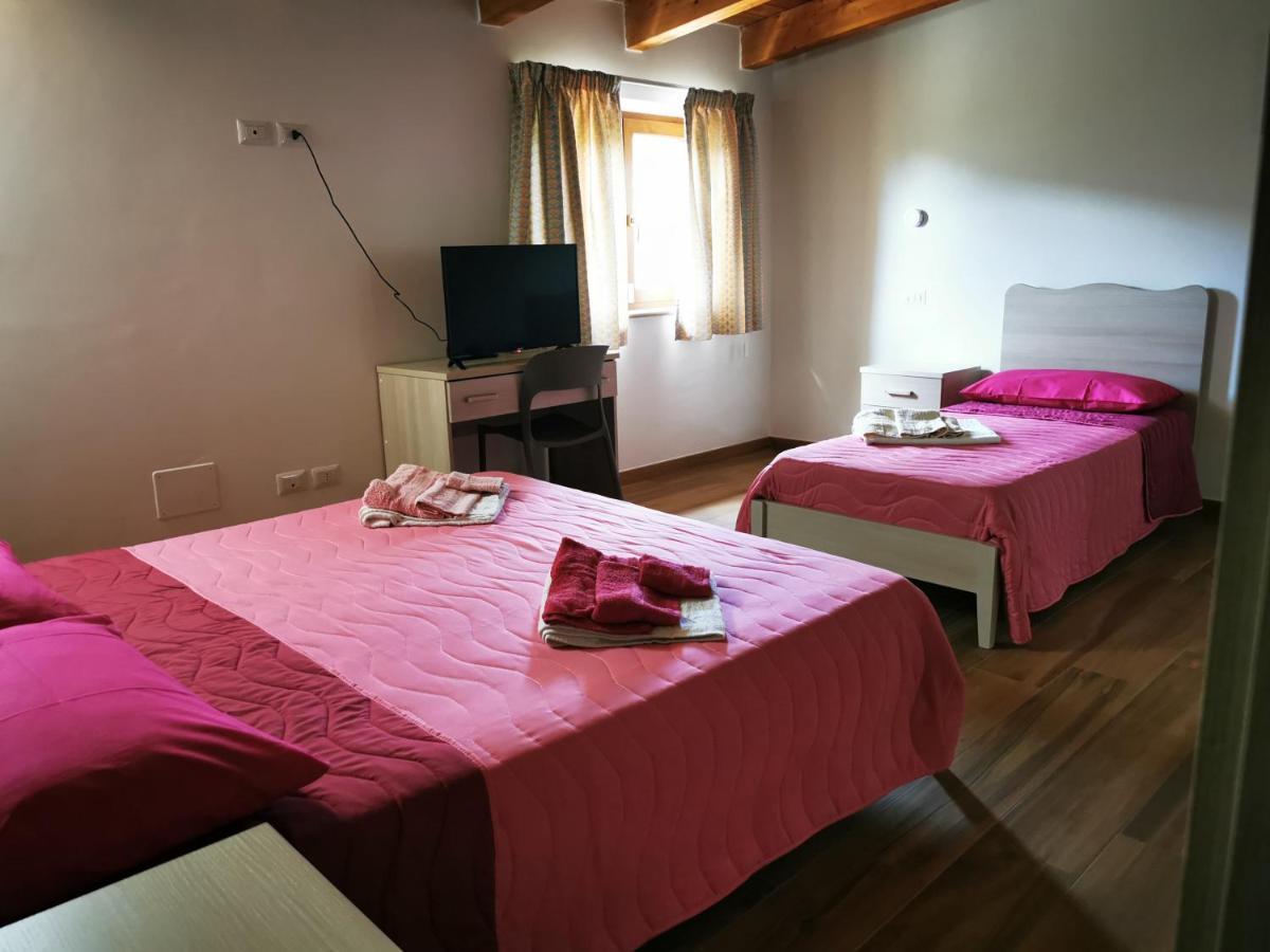 Roccadaspide Agriturismo B&B Il Girasole מראה חיצוני תמונה