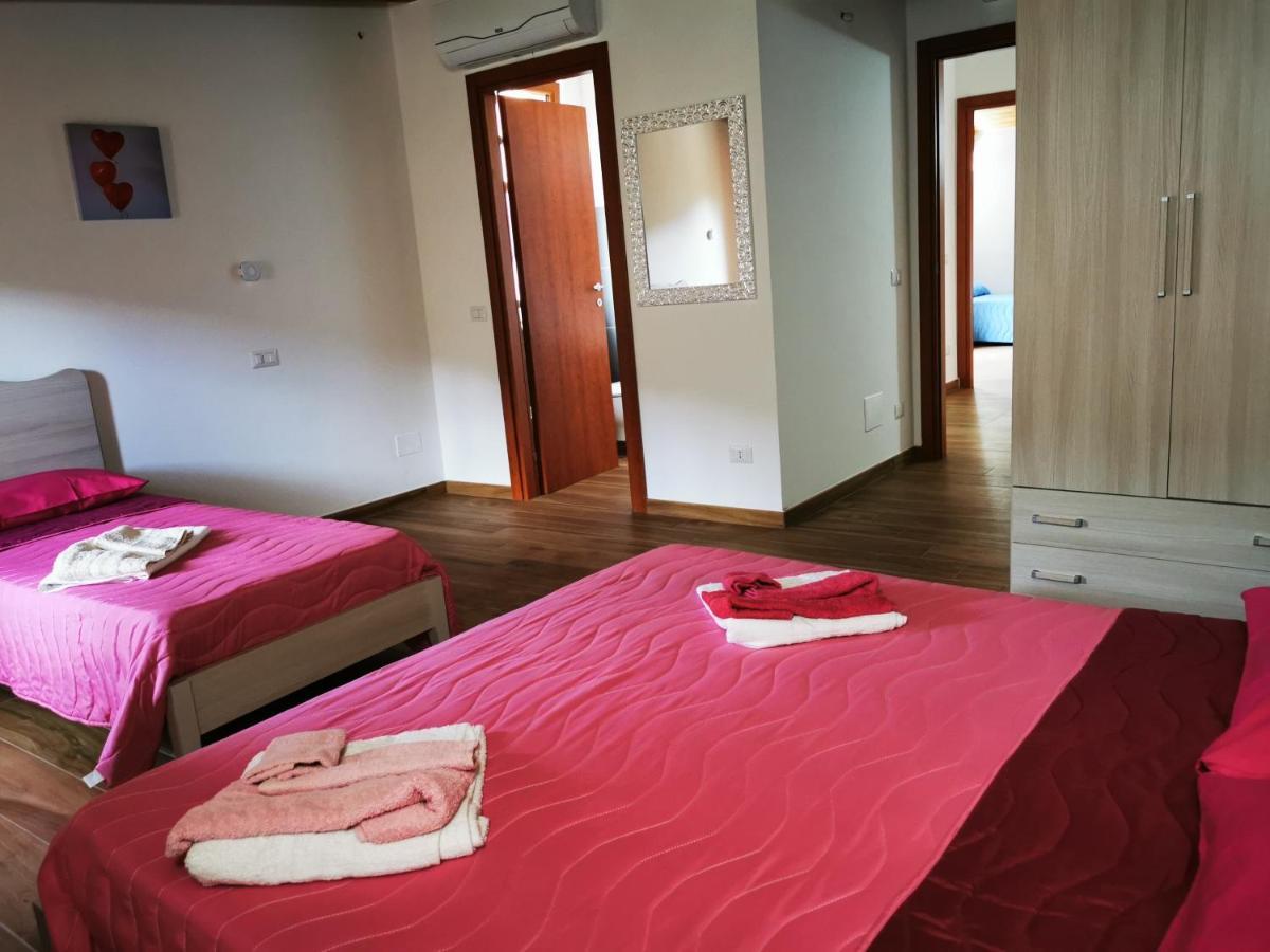 Roccadaspide Agriturismo B&B Il Girasole מראה חיצוני תמונה