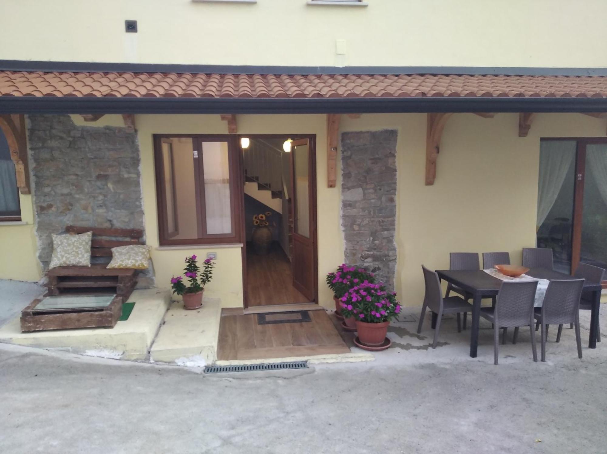 Roccadaspide Agriturismo B&B Il Girasole מראה חיצוני תמונה